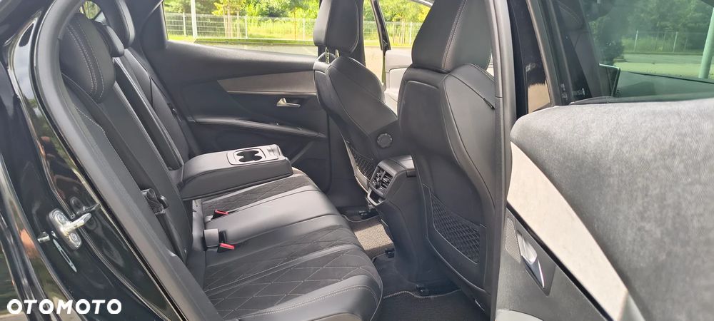 Peugeot 3008 BlueHDi 180 Stop & Start EAT8 GT - 19