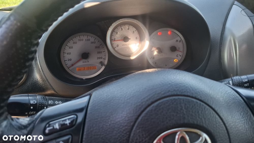 Toyota RAV4 2.0 D-4D 4x4 - 9