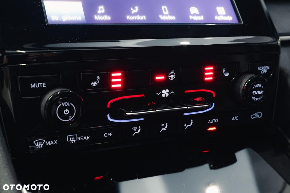 Jeep Grand Cherokee - 24