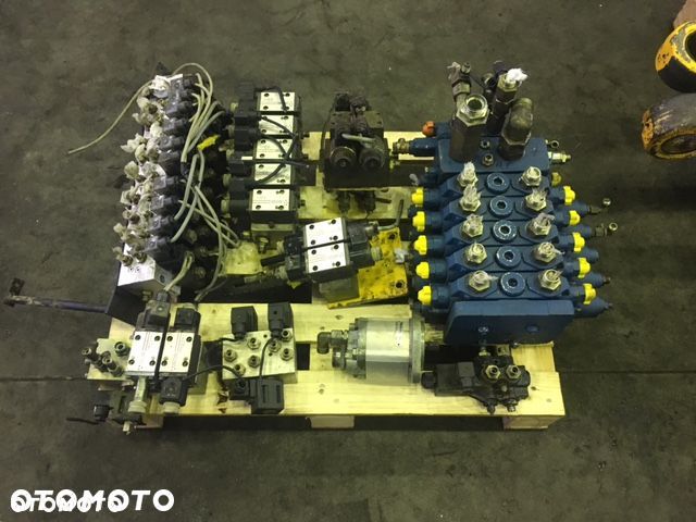 Pompa Rozdzielacz Siłownik Mecalac 12 MXT MTX MSX - 6