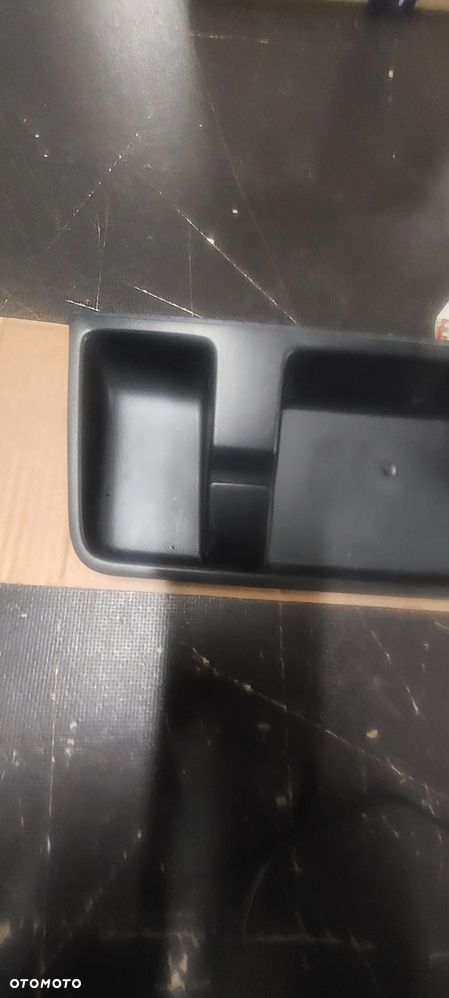 Półka konsolety vw t5 lift 7E0857922 - 3