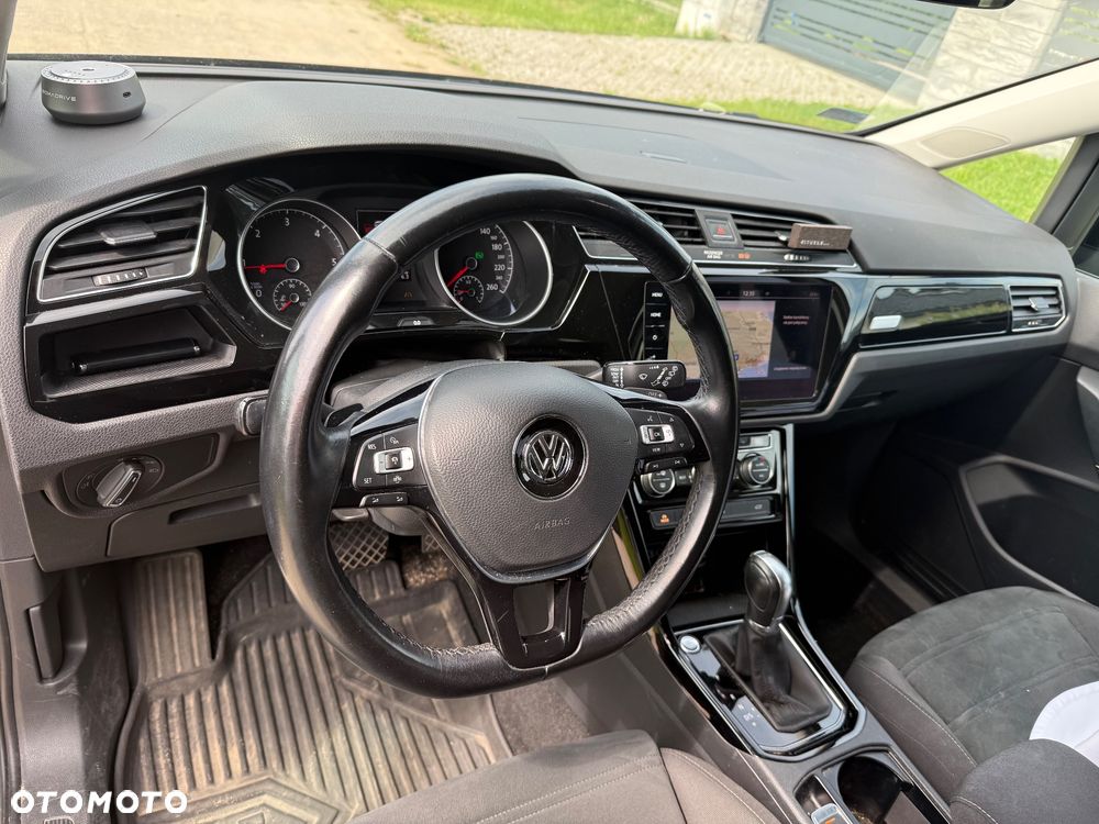Volkswagen Touran 2.0 TDI BMT Highline DSG - 5