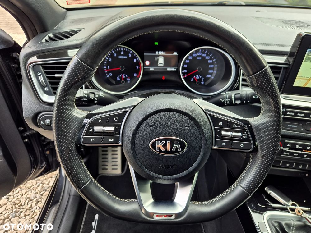 Kia Ceed 1.4 T-GDI OPF GT Line - 29