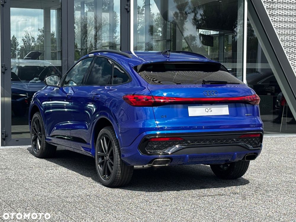Audi Q5 Sportback - 9