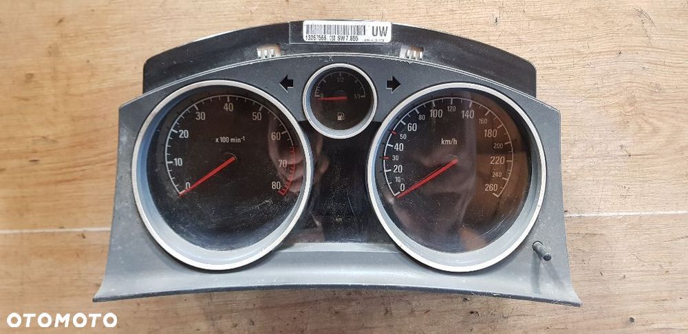 OPEL ASTRA H LICZNIK 13267566 UW - 1