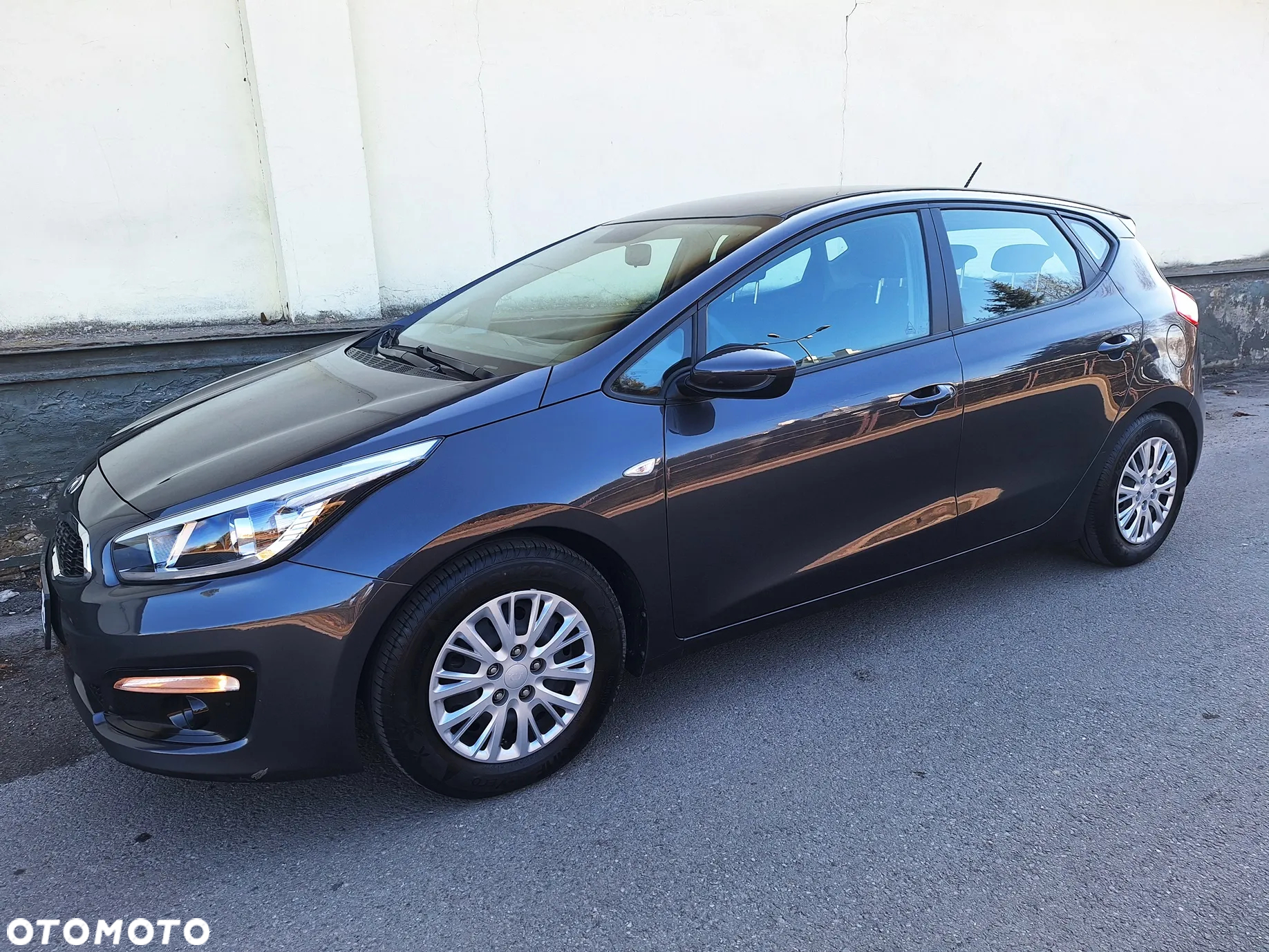 Kia Ceed - 12