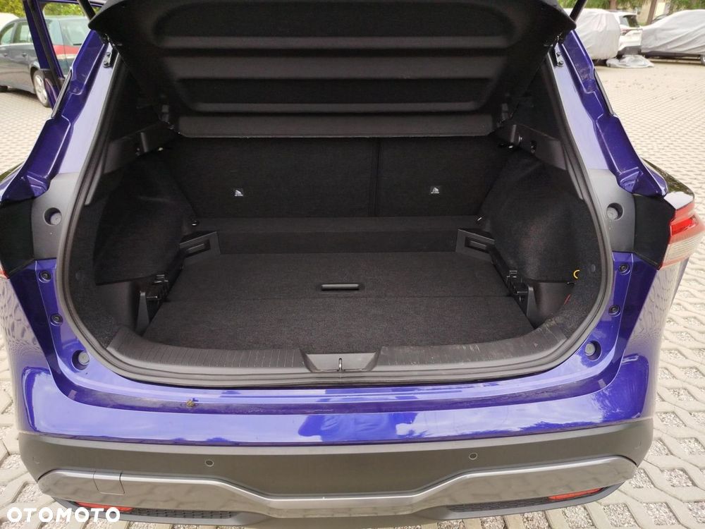 Nissan Qashqai 1.3 DIG-T mHEV N-Connecta Xtronic - 17