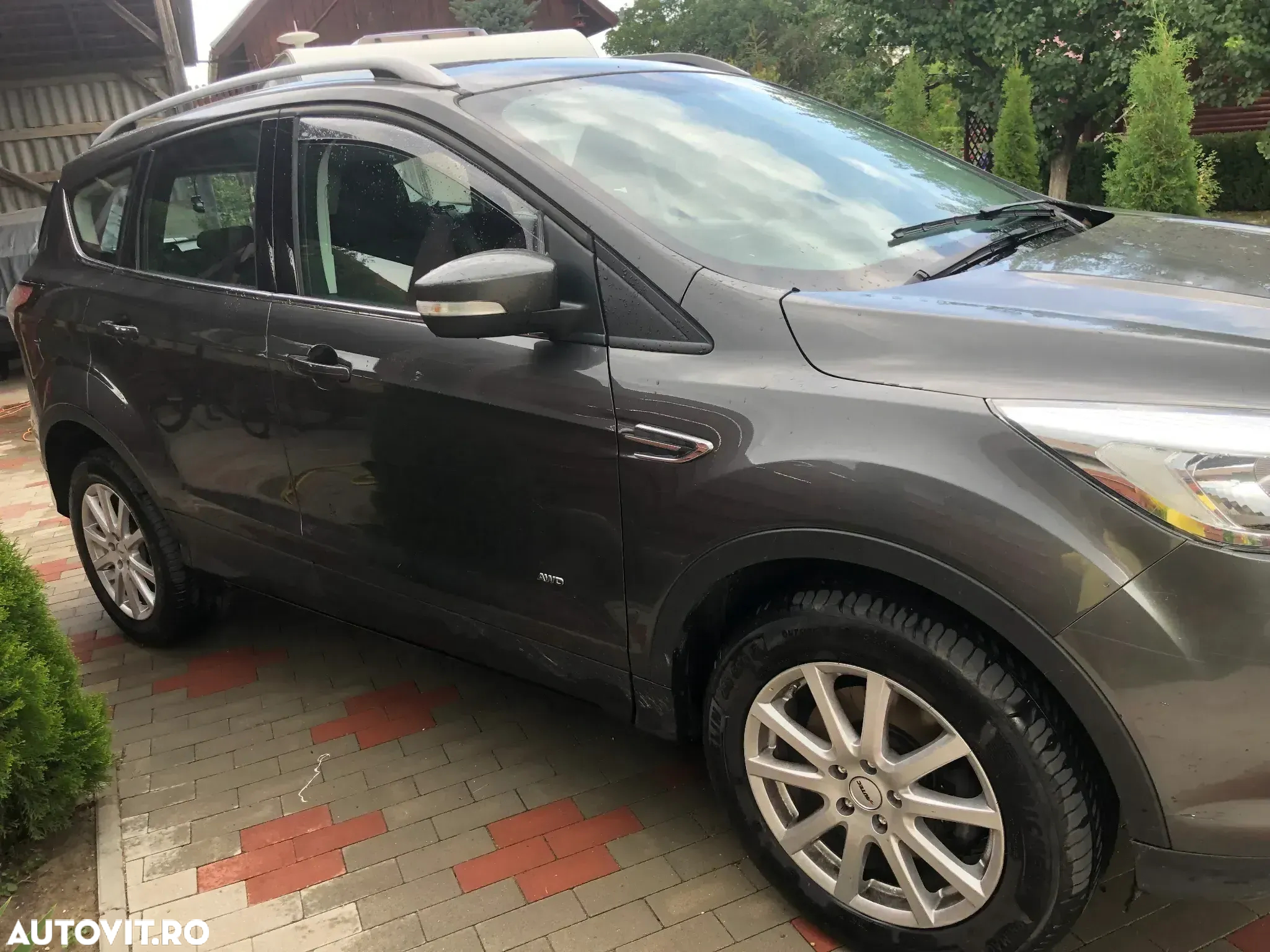 Ford Kuga - 4