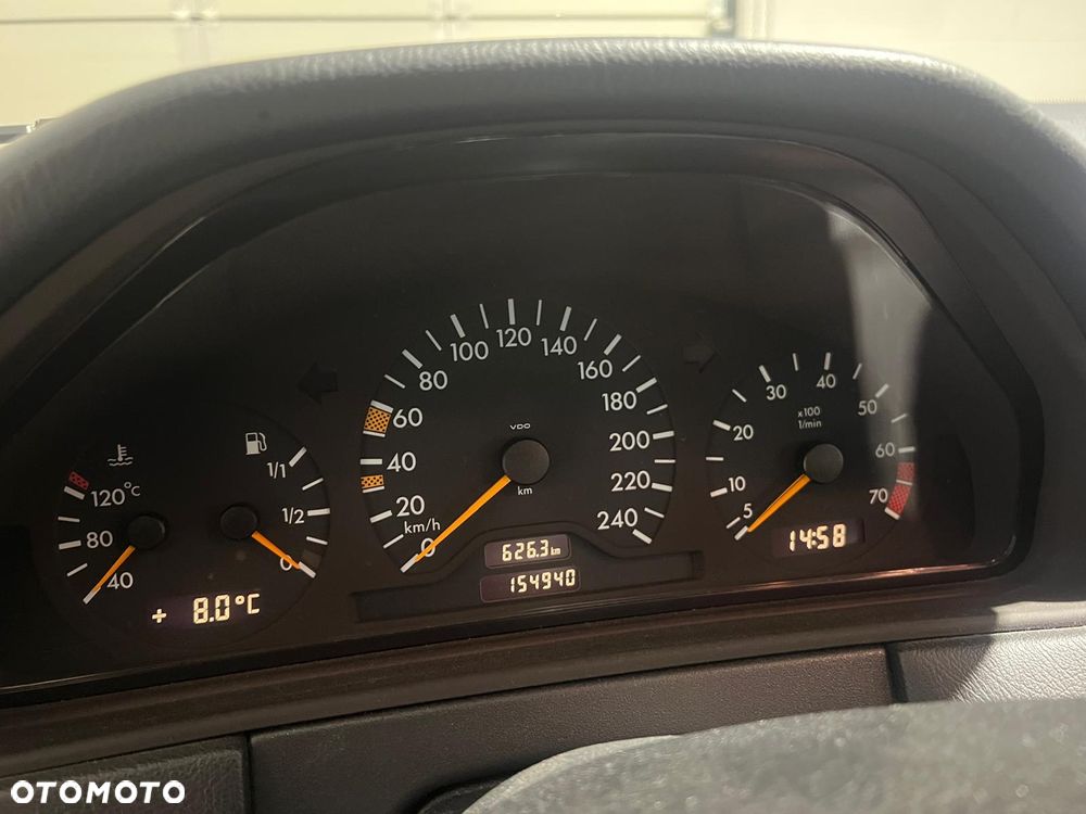 Mercedes-Benz Klasa E 200 Elegance - 10