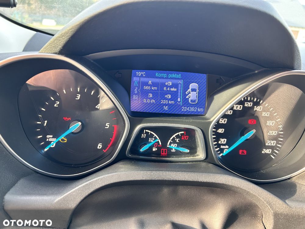 Ford Kuga 2.0 TDCi 4WD Titanium - 17