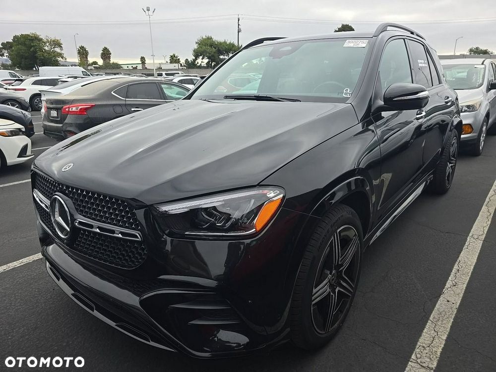 Mercedes-Benz GLE - 1