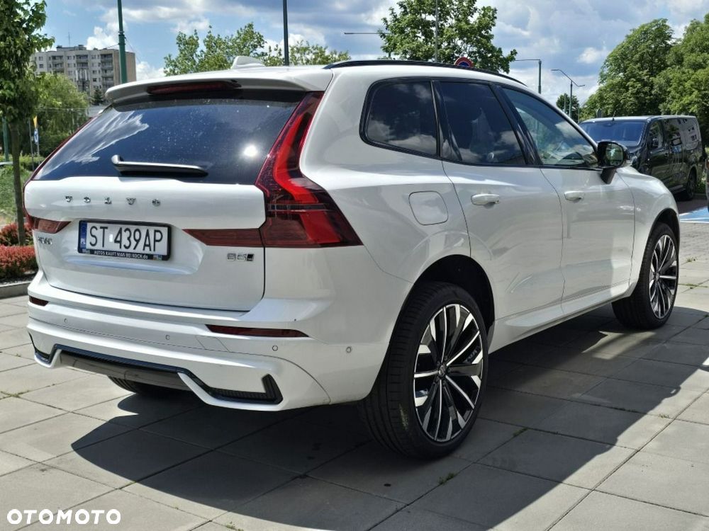 Volvo XC 60 B5 B AWD Ultra Dark - 3