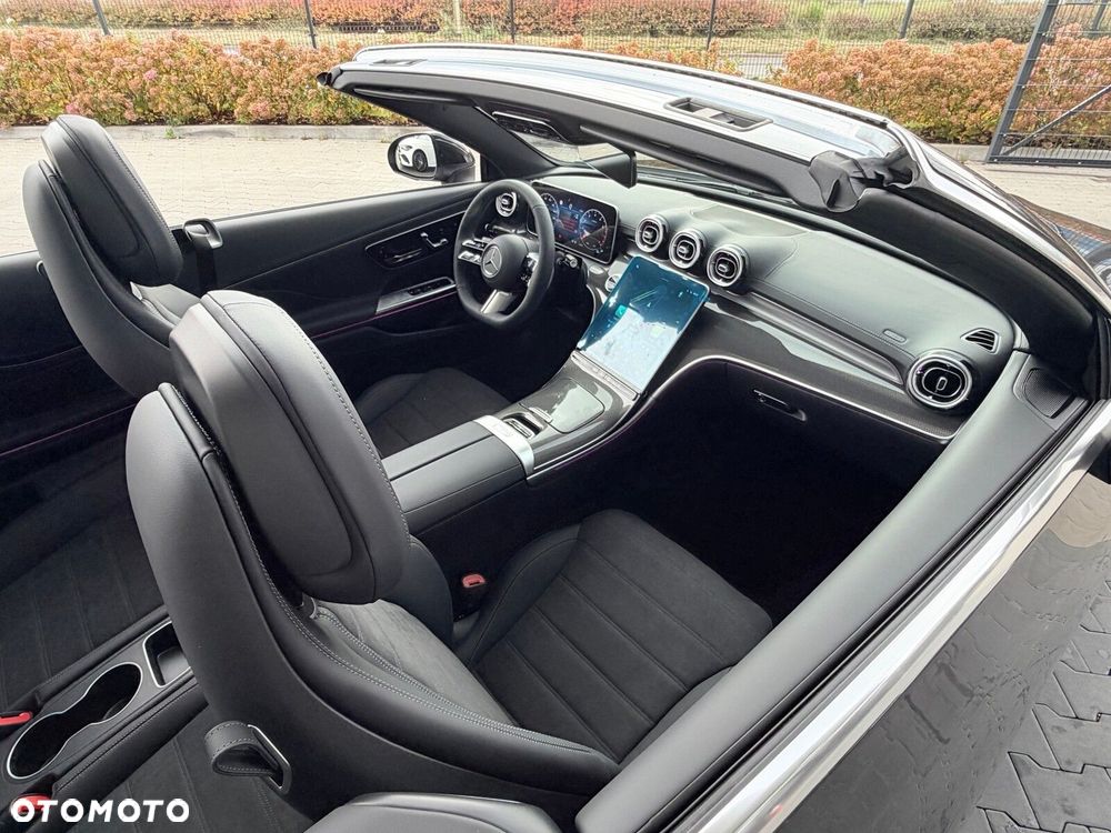 Mercedes-Benz CLE 200 mHEV 4-Matic AMG Line - 22