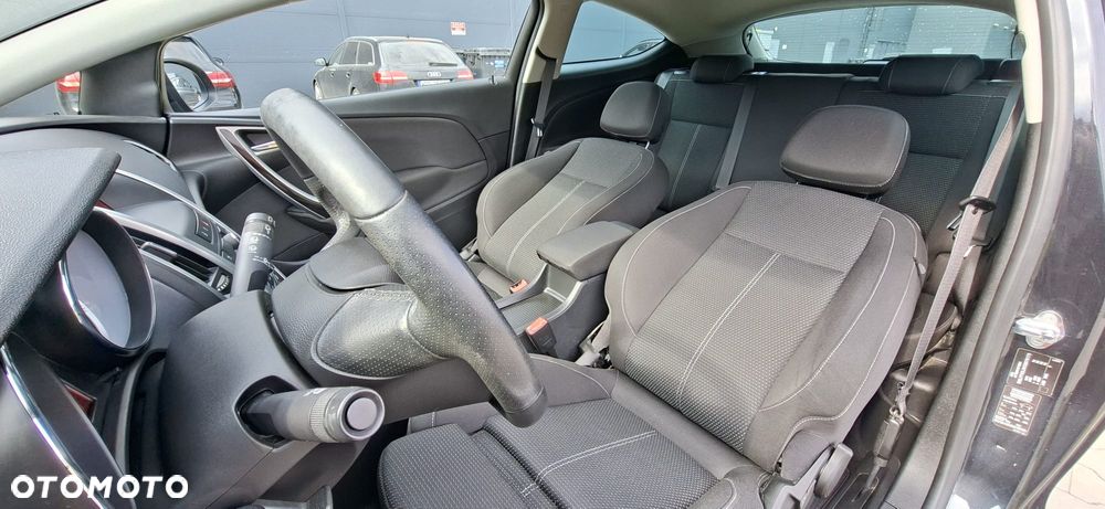 Opel Astra 1.6 Turbo Innovation - 14