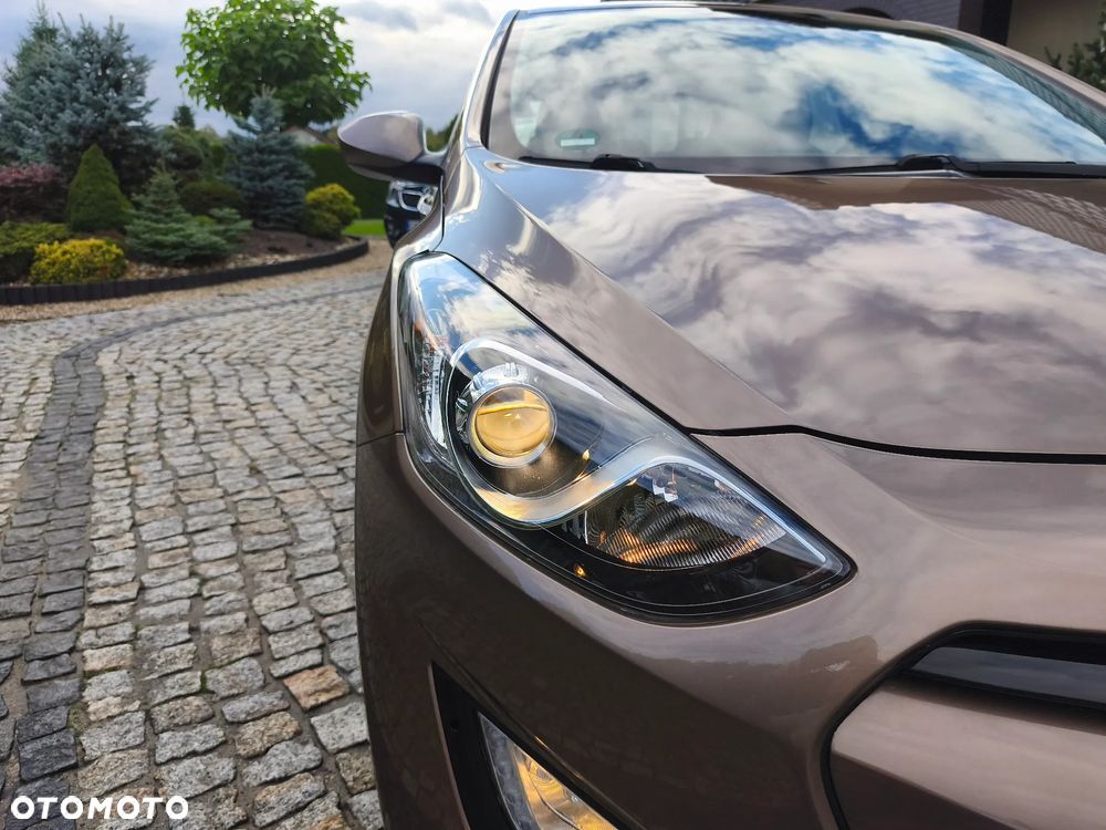 Hyundai i30 1.6 Trend - 19