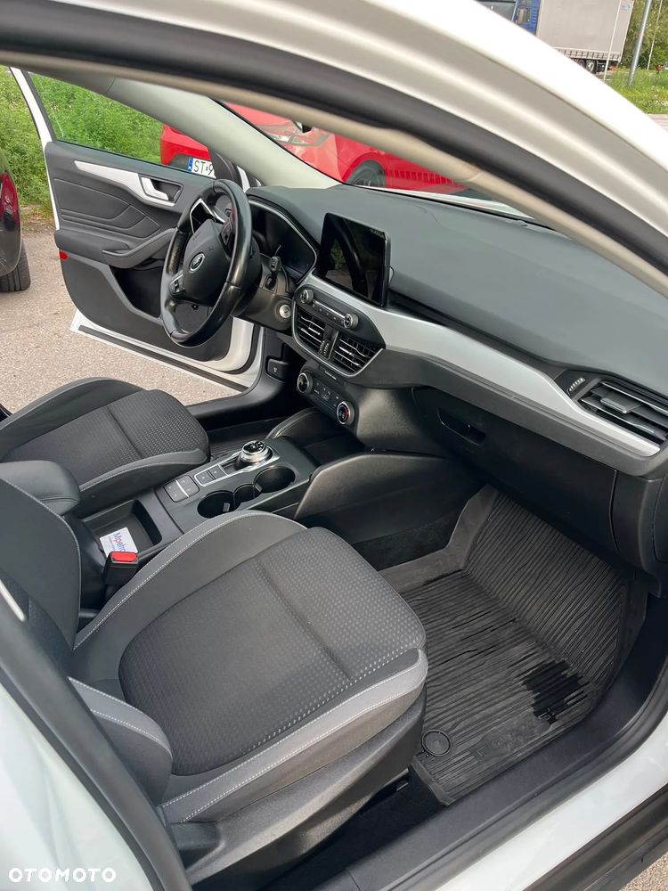 Ford Focus 1.0 EcoBoost SYNC Edition ASS PowerShift - 11