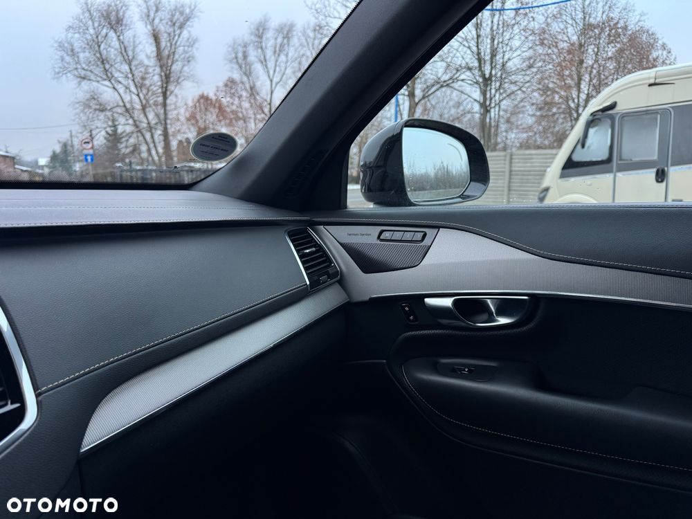 Volvo XC 90 B5 D AWD Ultimate Dark - 16