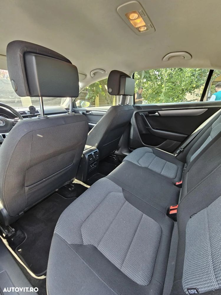 Volkswagen Passat 2.0 TDI BlueMotion Technology Comfortline - 5