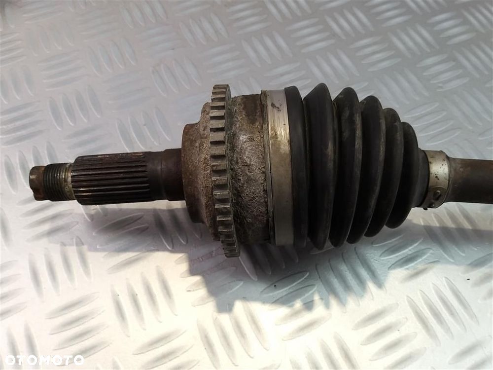 Półoś przód przednia prawa Mazda 6 I 02-08 2.0 B MANUAL - 2