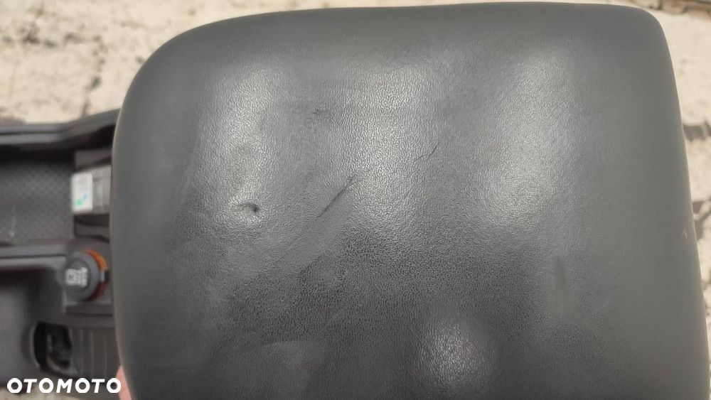 TUNEL ŚRODKOWY PODŁOKIETNIK FIAT CROMA 2008 EU - 6