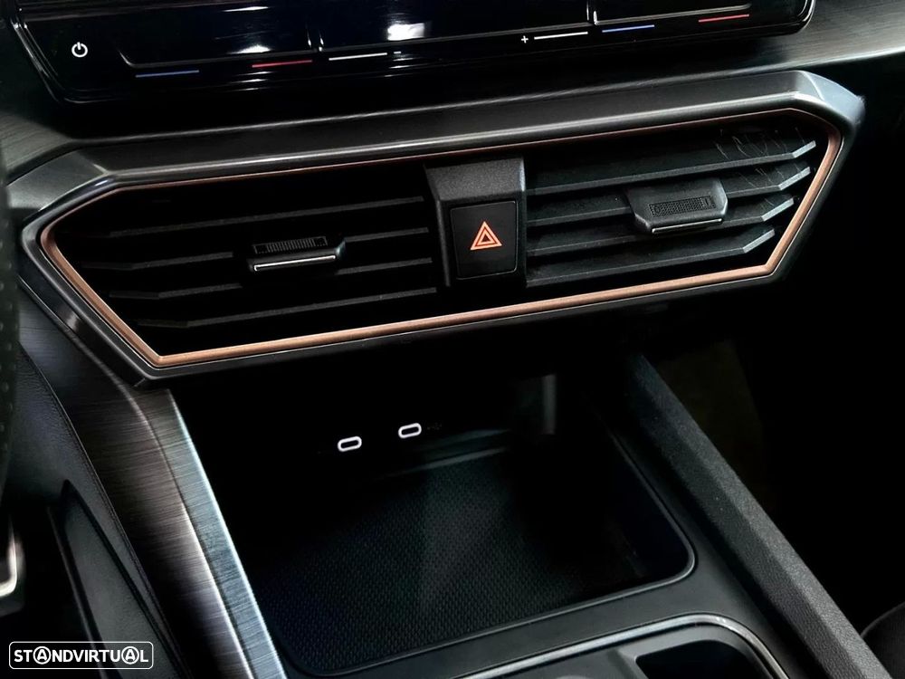 Cupra Leon ST 2.0 TSI 4Drive DSG VZ - 31