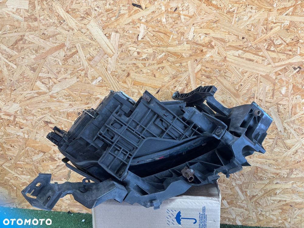 Audi Q5 SQ5 Lampa przednia 8R0941003AJ strona 08-13 - 5