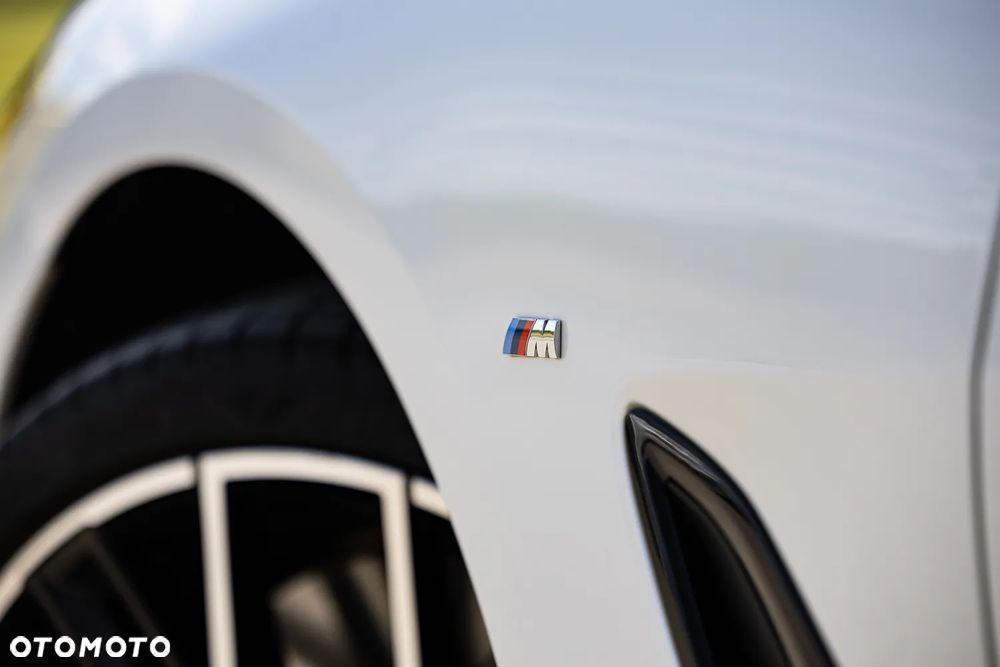 BMW Seria 8 840d xDrive mHEV - 10