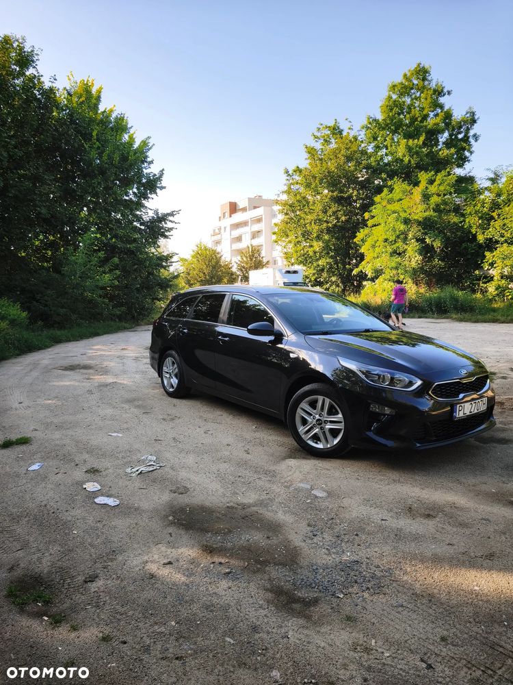 Kia Ceed 1.6 CRDi SCR M - 4