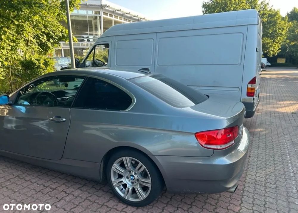 BMW Seria 3 320i Coupe Edition Exclusive - 2