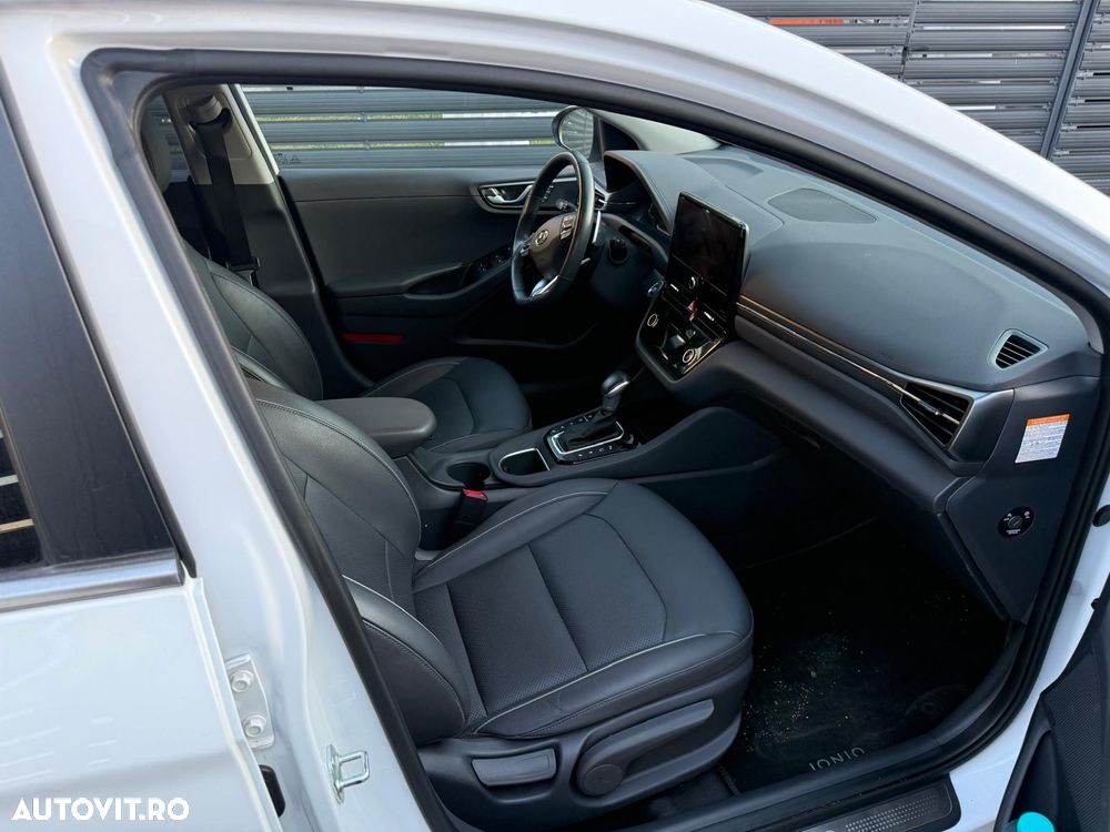 Hyundai IONIQ 1.6 GDI Premium - 9