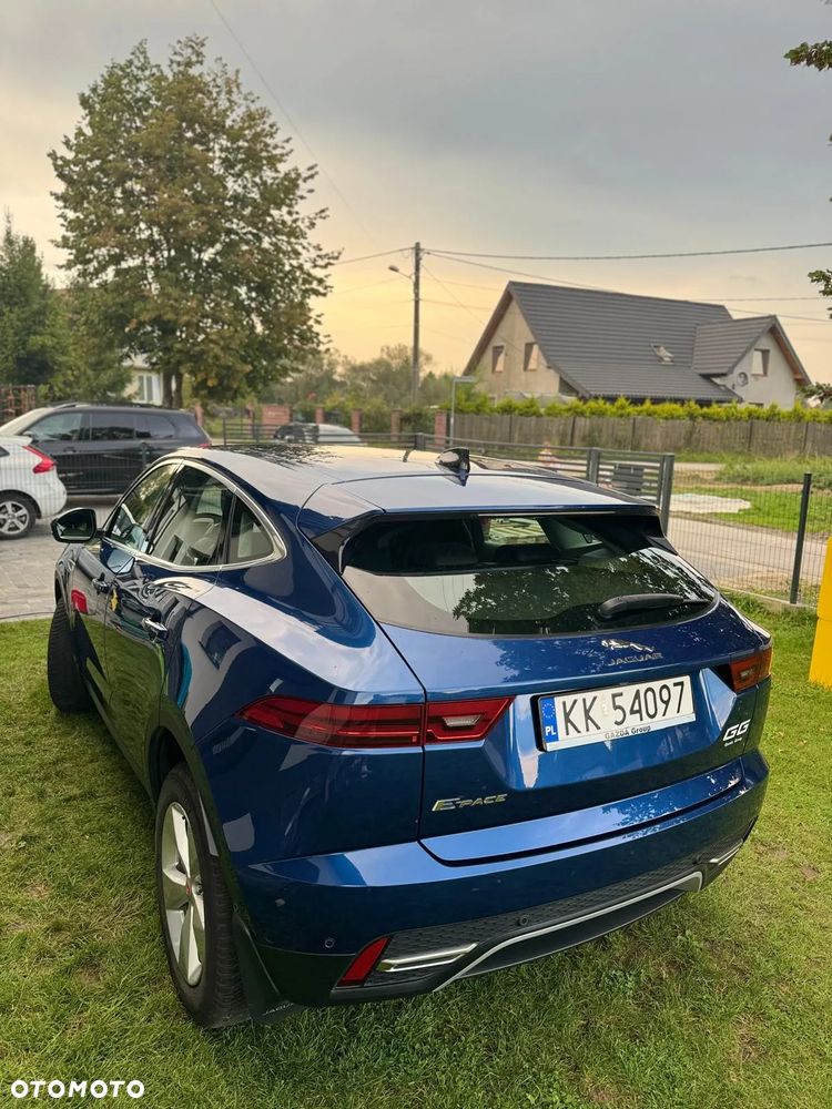 Jaguar E-Pace 1.5 P160 mHEV - 18