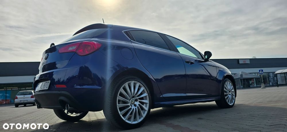 Alfa Romeo Giulietta 2.0 JTDM Exclusive - 6