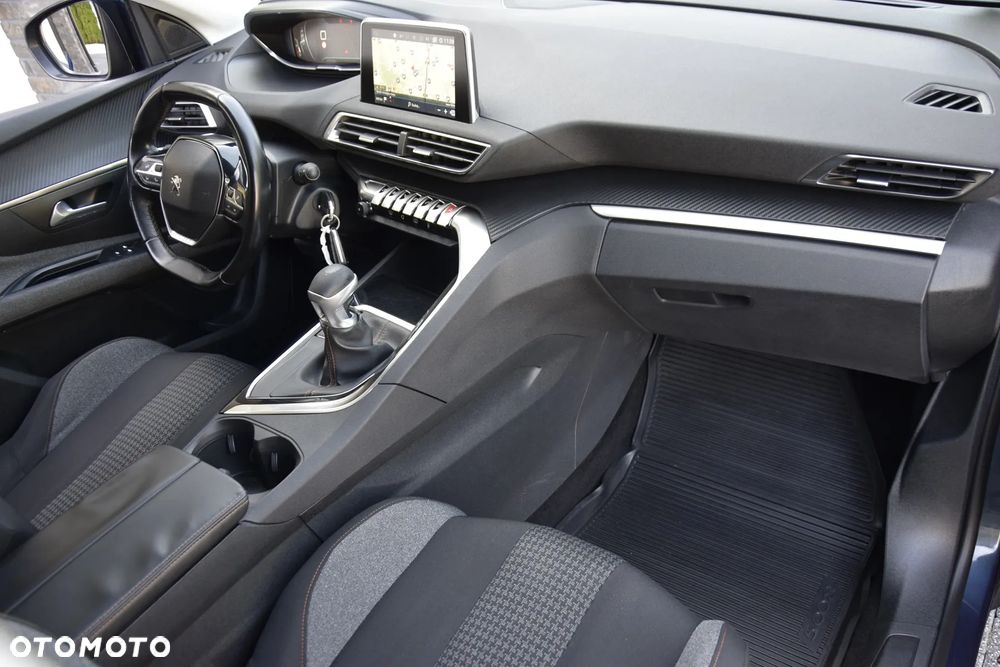 Peugeot 5008 1.6 HDi Active - 24