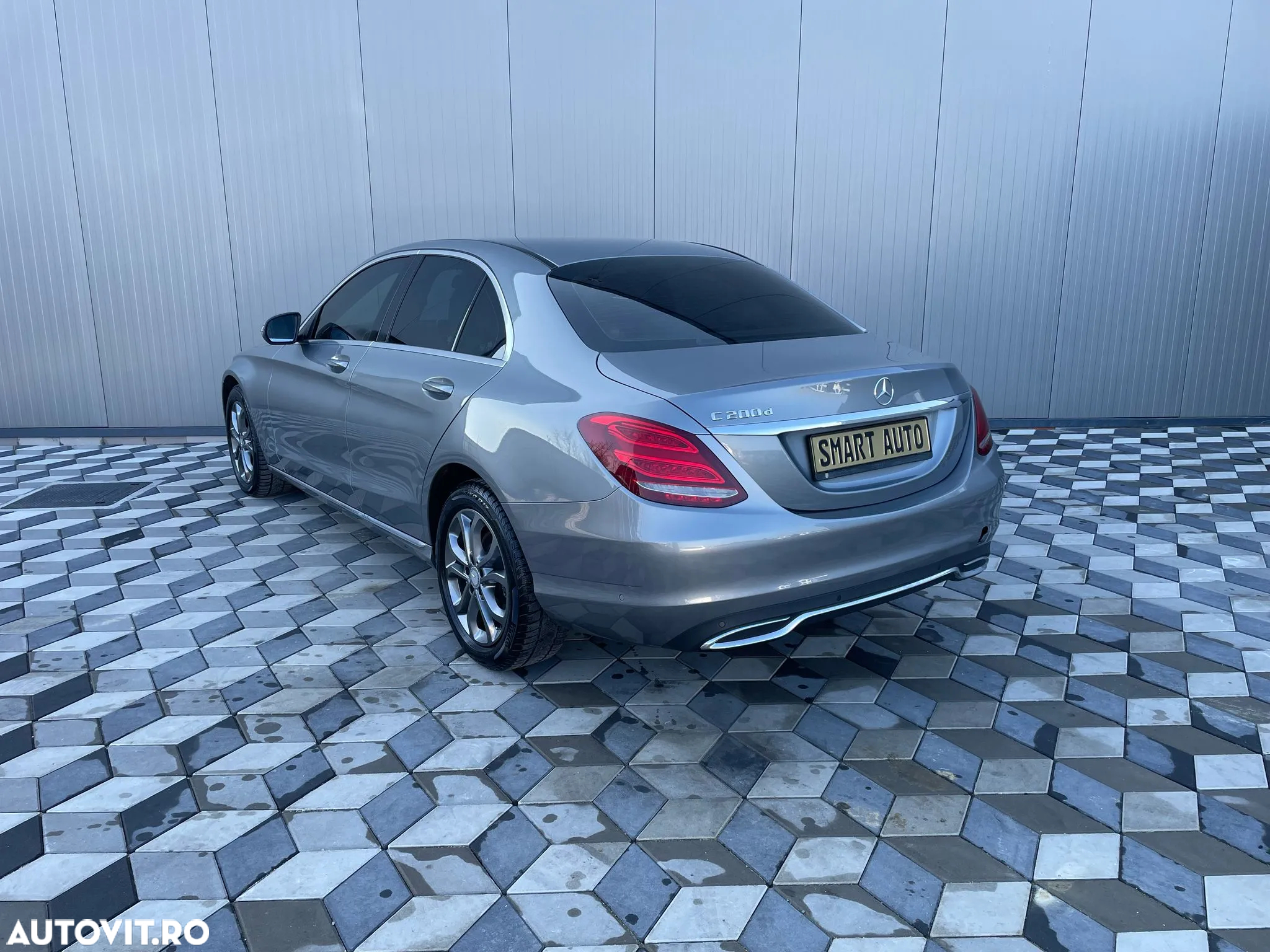 Mercedes-Benz C - 3