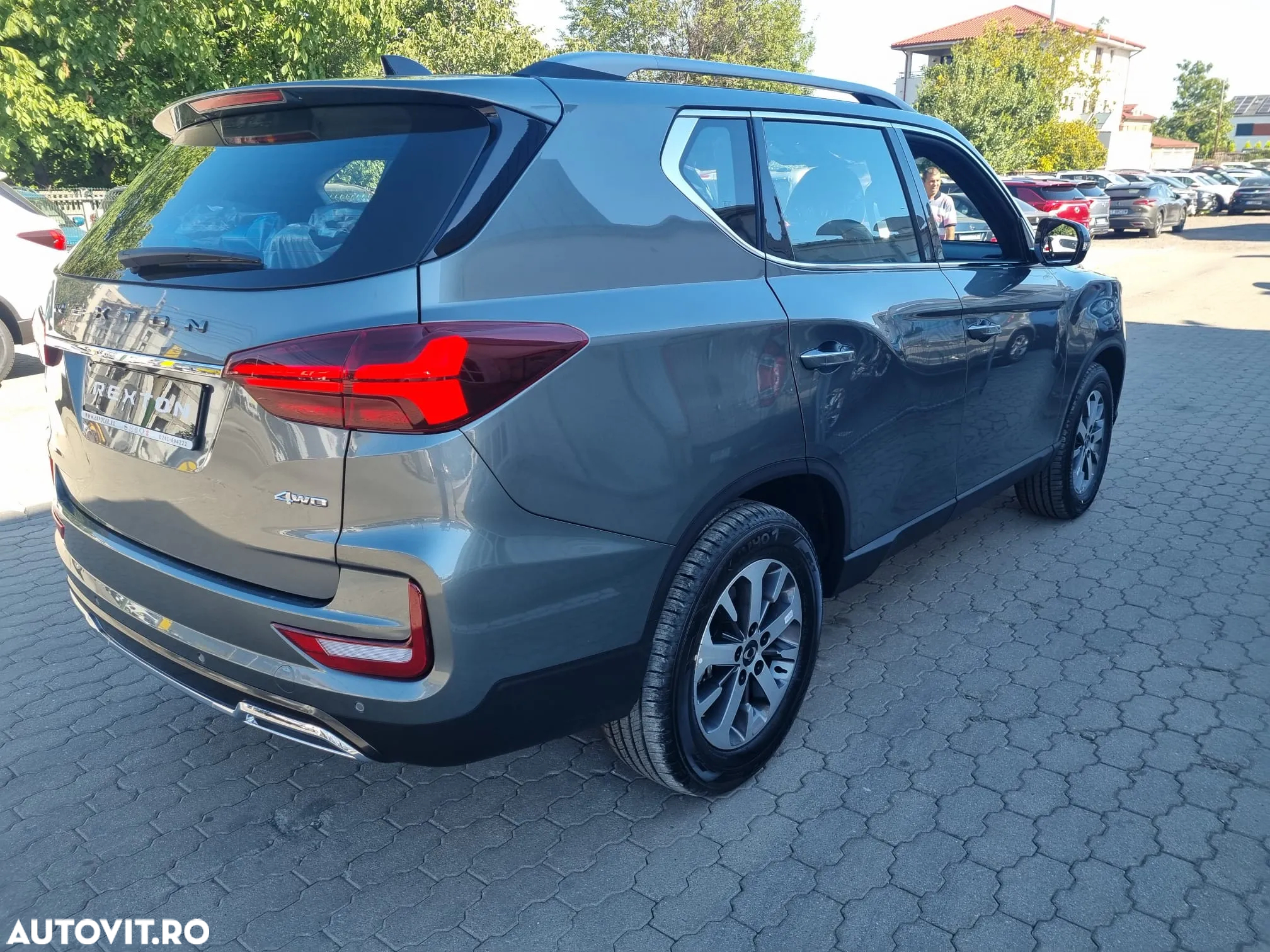 SsangYong REXTON - 5