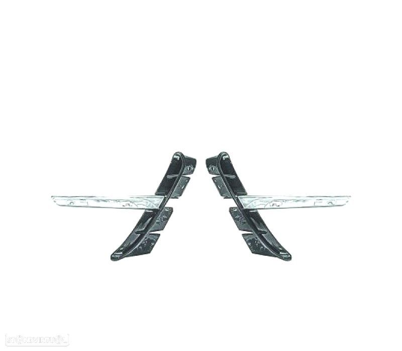 GRELHAS LATERAIS BMW F30 F31 11-15 BERLINA TOURING LOOK M3 - 1