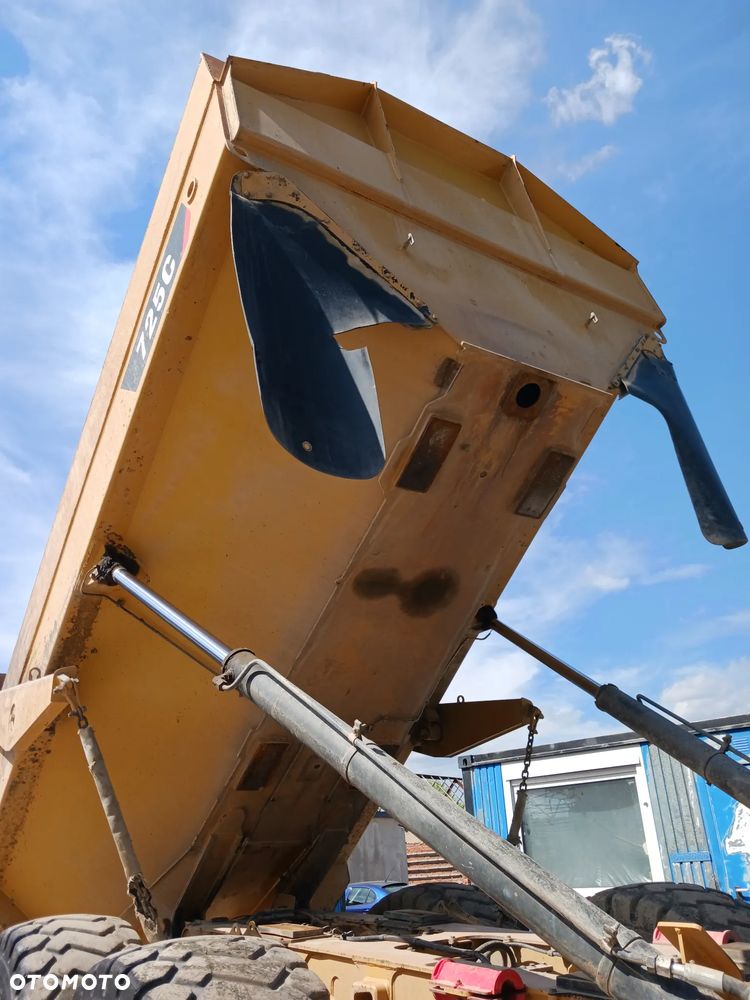 Caterpillar 725 C - 20