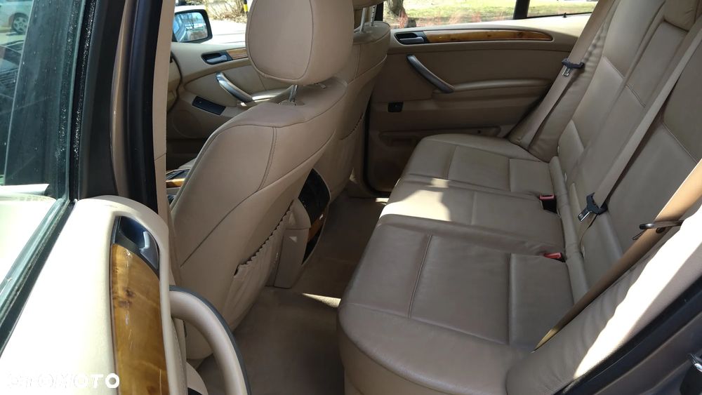 BMW X5 3.0 i - 7