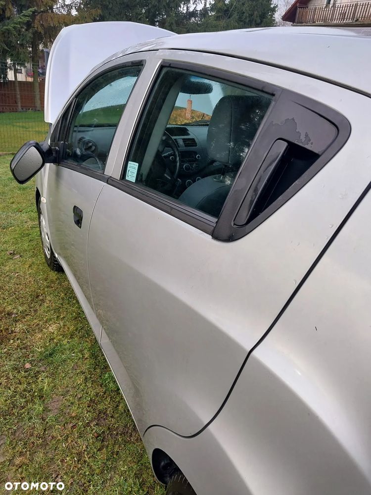 Chevrolet Spark 1.0 Base - 6