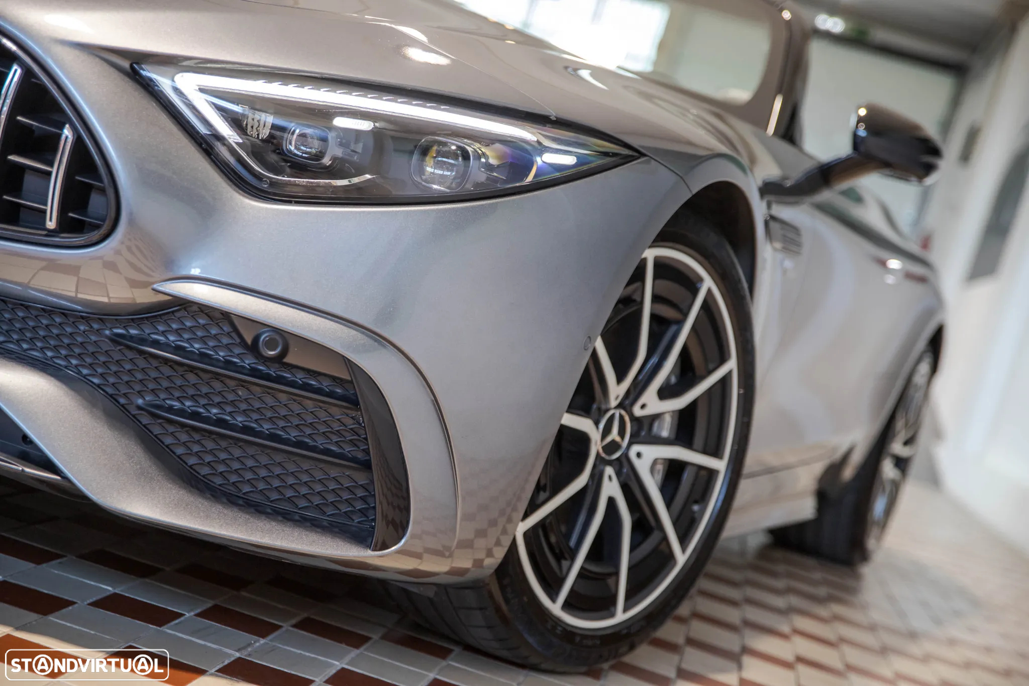 Mercedes-Benz SL 43 AMG Standard - 9