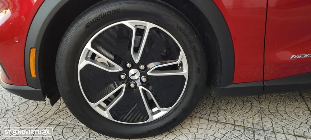 Ford Mustang Mach-E Standard - 12