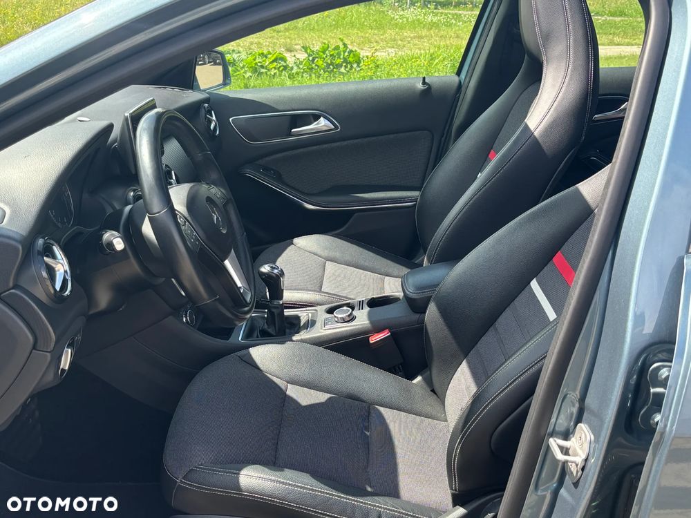Mercedes-Benz Klasa A 180 (BlueEFFICIENCY) Style - 20