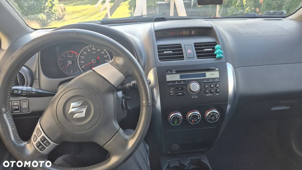 Suzuki SX4 1.6 GS / Premium - 2