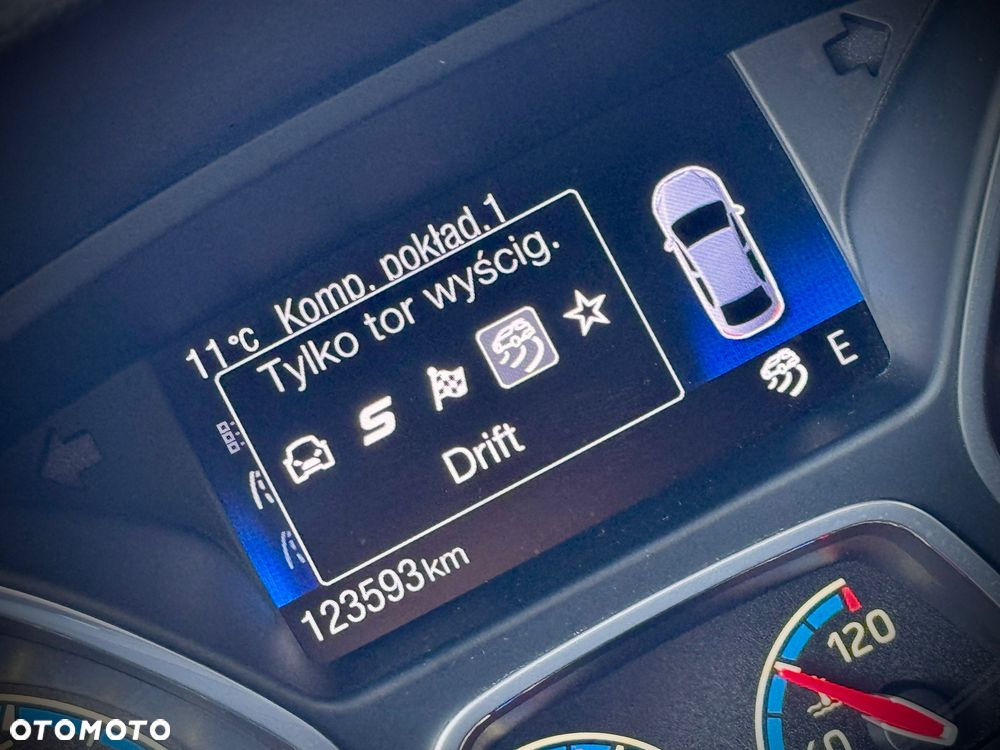 Ford Focus 2.3 EcoBoost RS - 22