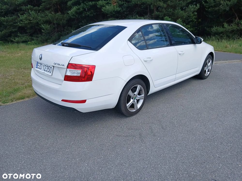 Skoda Octavia 1.6 TDI Solution - 5