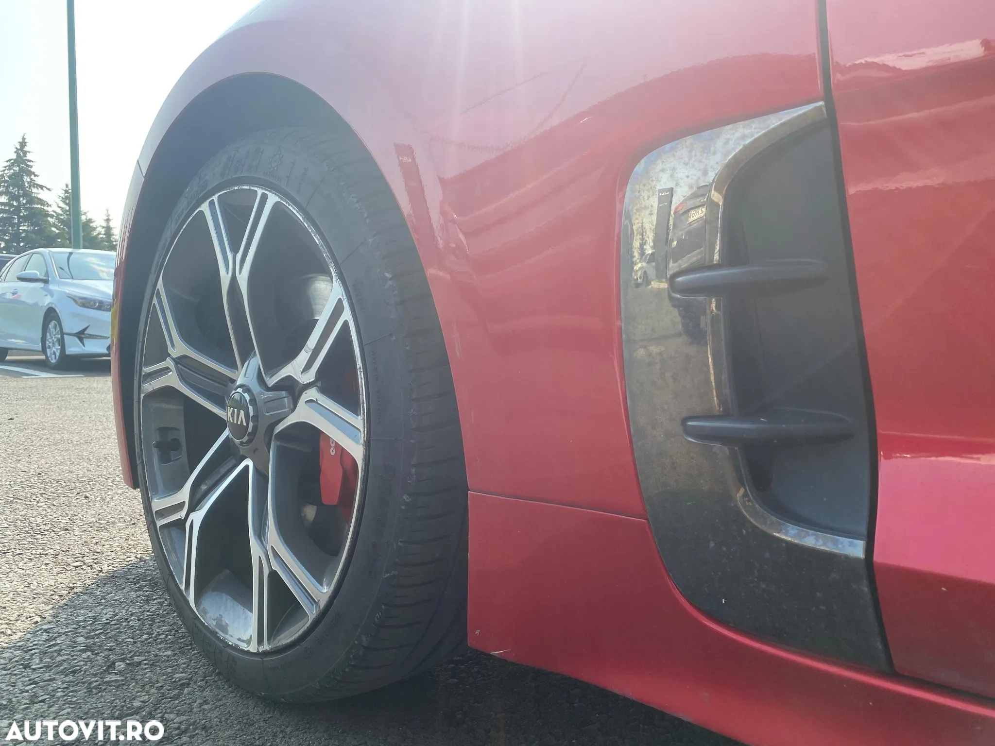 Kia Stinger 3.3 T-GDI AWD GT - 27