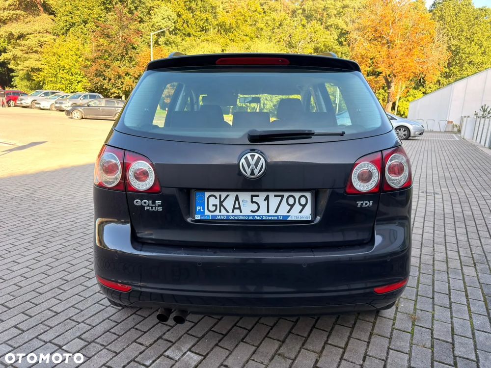 Volkswagen Golf - 5