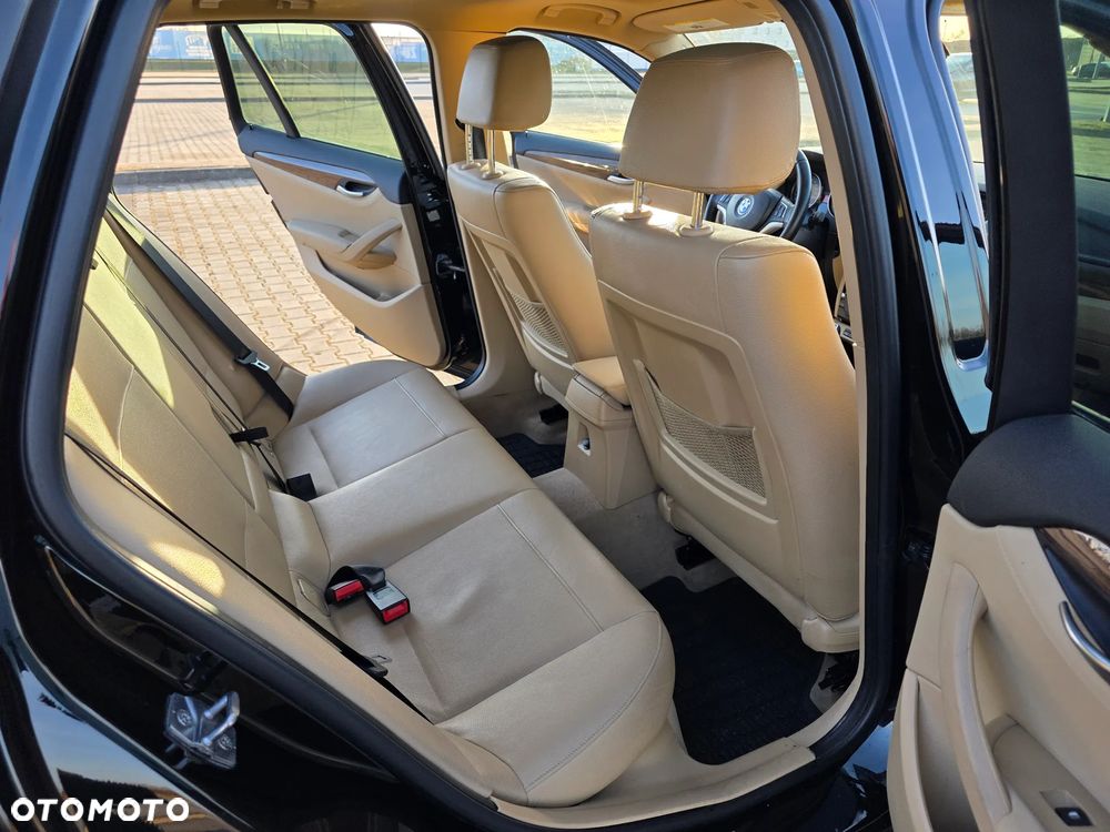 BMW X1 xDrive28i - 13