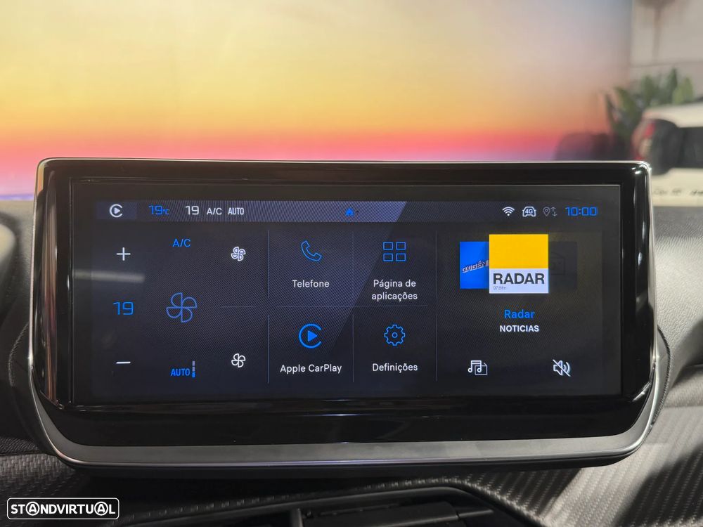 Peugeot 2008 1.2 Hybrid Allure e-DCS6 - 27