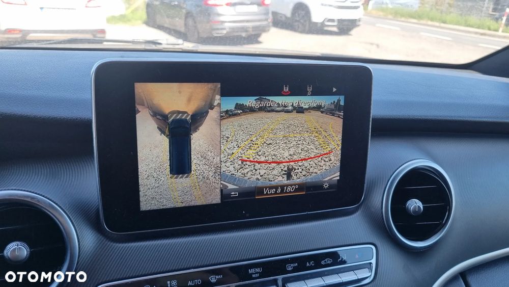 Mercedes-Benz Klasa V 250 (BlueTEC) d extralang 7G-TRONIC - 39